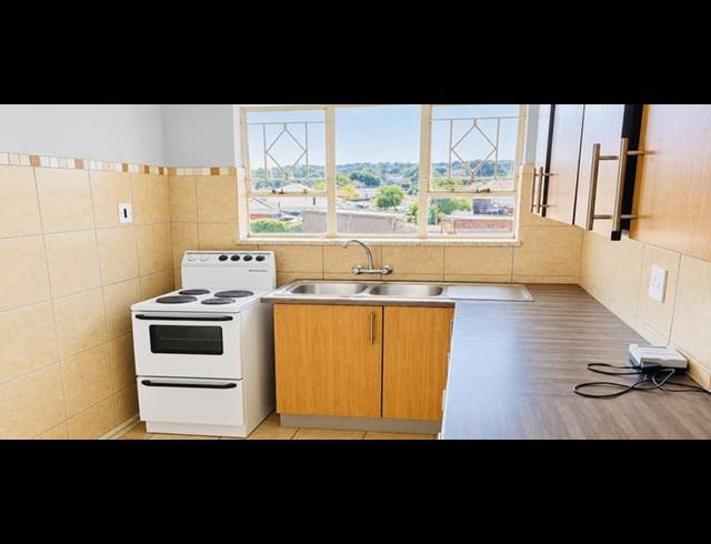 2 BEDROOM APARTMENT FOR SALE IN PRIMROSE